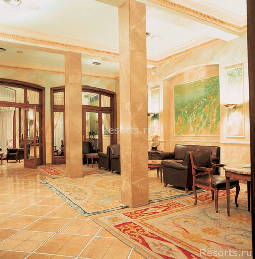 Astoria Hotel 4